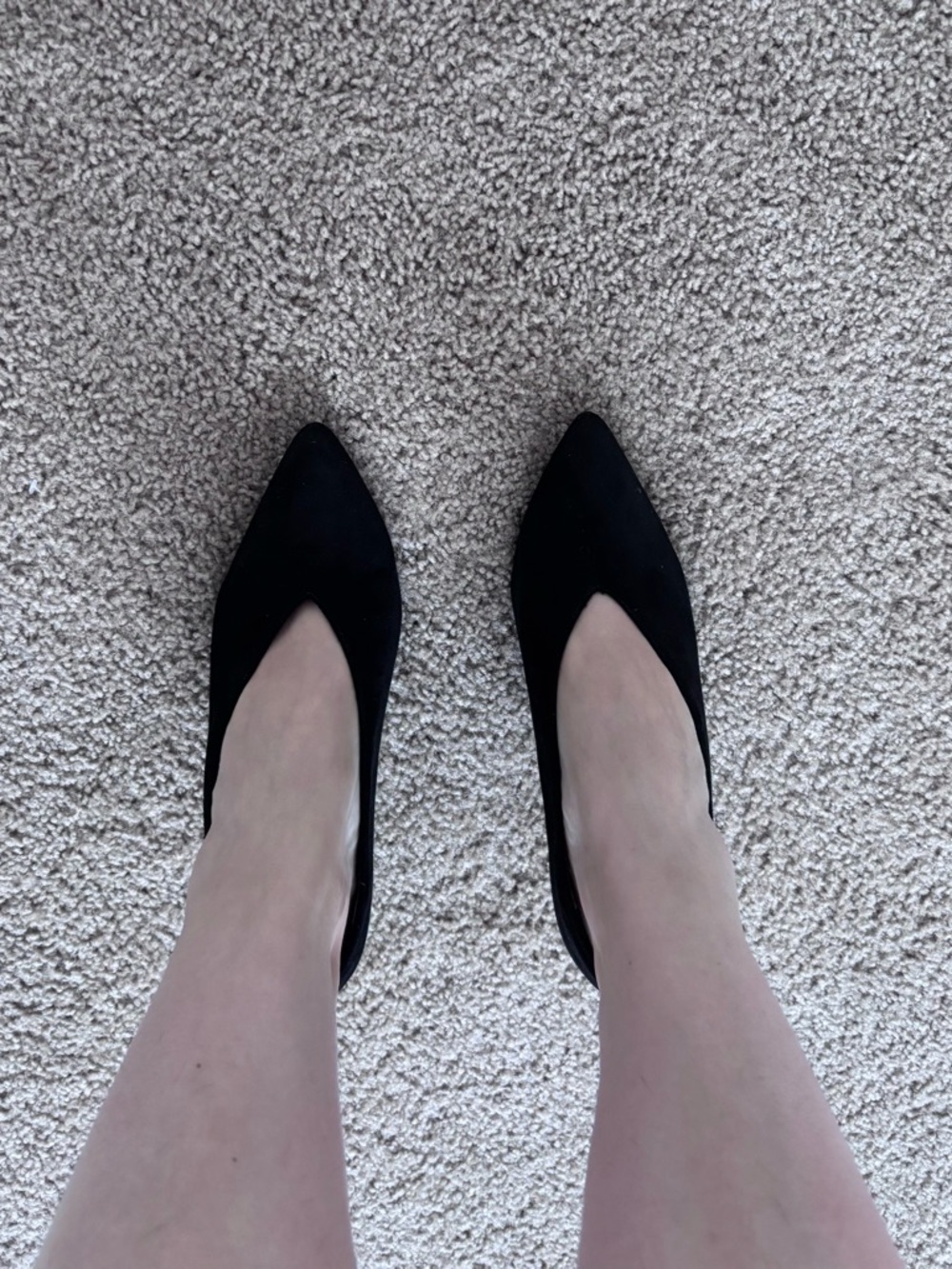 Black Pointed Toe Women's Pumps - Picture 4 of 4